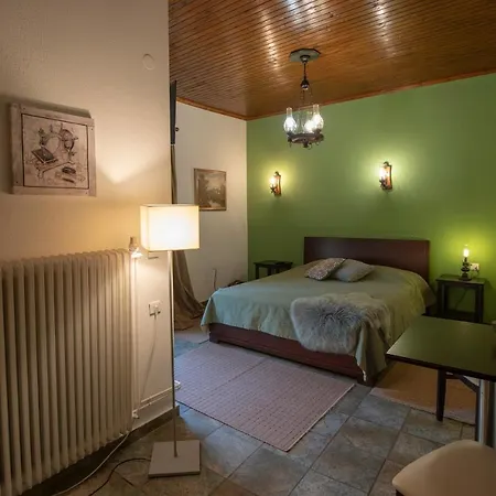 Guest house Alexandra Eptalofos